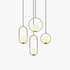 Pendelleuchte mit Metallring und Glaskugel