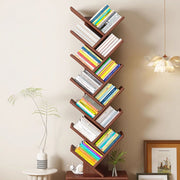 Freistehendes Bücherregal mit schrägen Fächern und Schublade