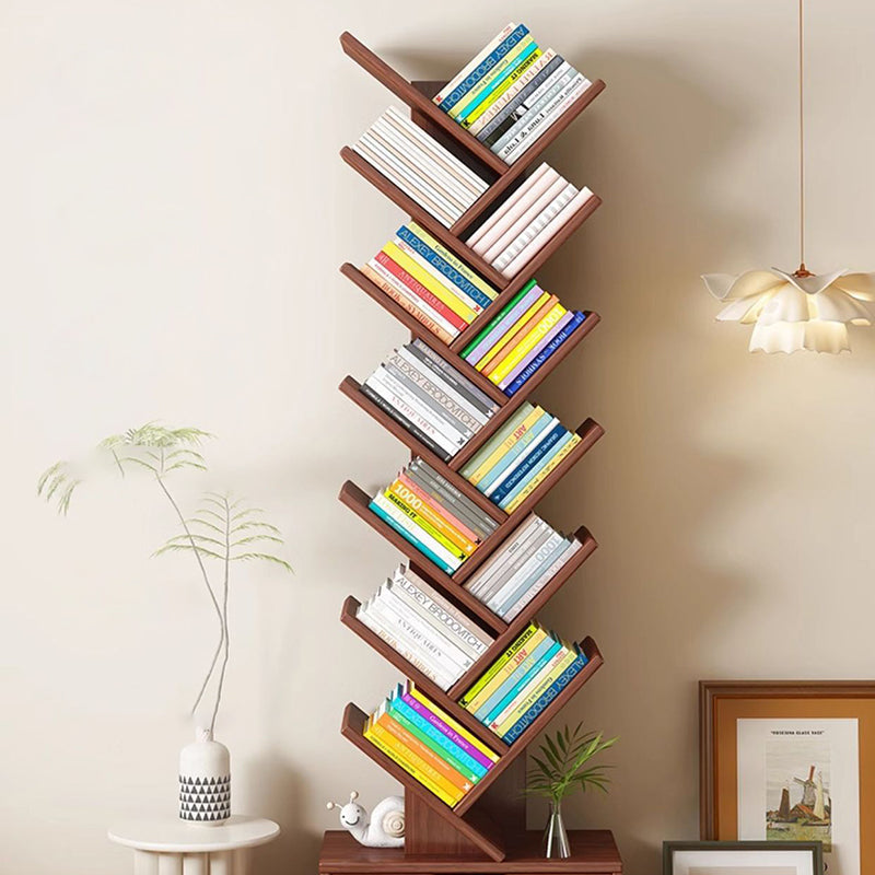 Freistehendes Bücherregal mit schrägen Fächern und Schublade
