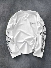 Langarmshirt mit Rundhalsausschnitt und Schriftzug auf den Ärmeln