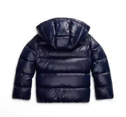 Warme Steppjacke mit Kapuze und leichtem Glanz