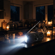Notfallradio mit Solar, Handkurbel und Taschenlampe