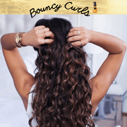Orangefarbenes Haaröl Super Curl Hair Booster mit schwarzem Pumpspender