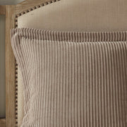 9-teiliges Bettwäsche-Set in Taupe mit geometrischem Jacquardmuster und dekorativen Knöpfen