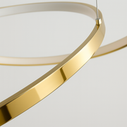 LED-Kronleuchter aus schwebenden Ringen