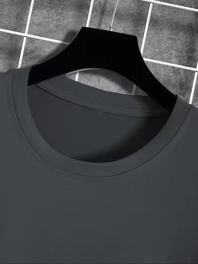 Langarmshirt mit Rundhalsausschnitt und Schriftzug auf den Ärmeln