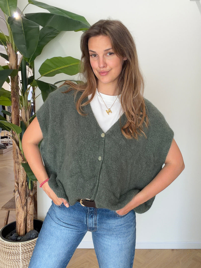 Flauschiger Oversized-Pullunder mit Knöpfen