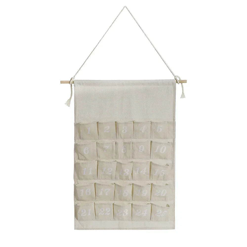 Stoff-Adventskalender mit 24 Taschen