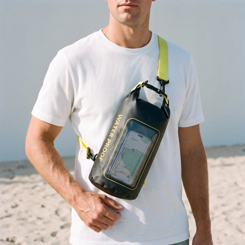 AquaPouch  - Wasserdichte Handytasche Zum Umhängen Navigation Beim Wassersport