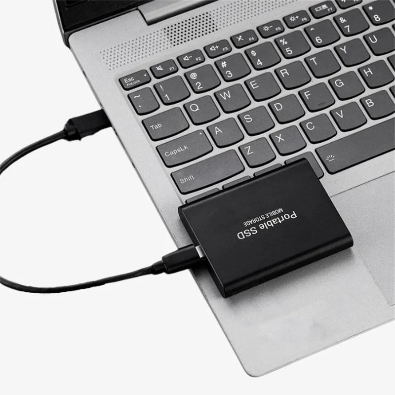 Kompakte tragbare externe SSD mit USB-C-Anschluss
