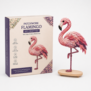 3D-Bastelset für einen dekorativen Patchwork-Vogel mit gemusterten Stoffteilen und Anleitung