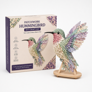3D-Bastelset für einen dekorativen Patchwork-Vogel mit gemusterten Stoffteilen und Anleitung