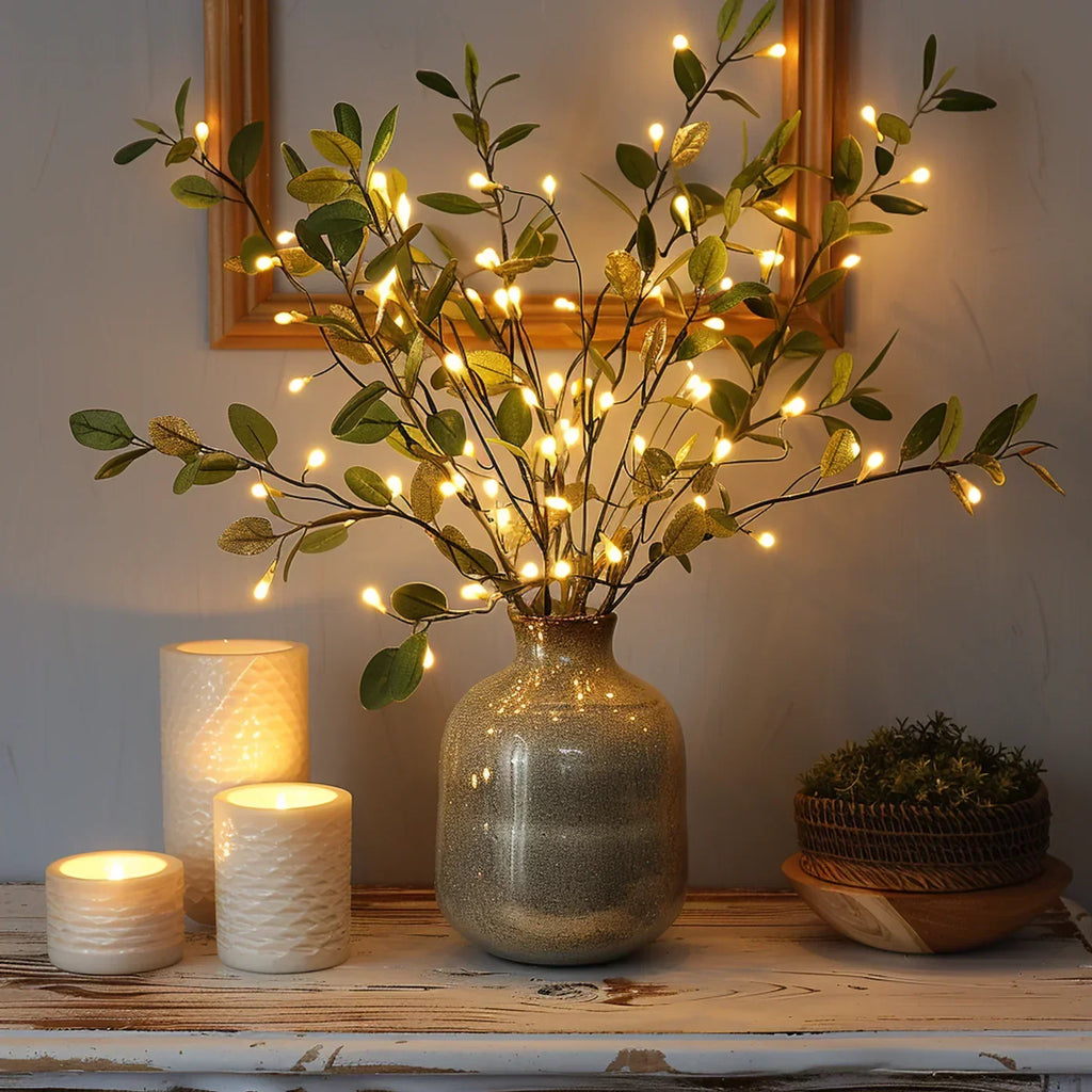 Beleuchtete Deko-Zweige mit warmweißen LEDs