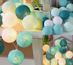 LED-Lichterkette mit gewebten Baumwollkugeln