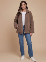 Kuschelige Damen-Teddyjacke mit Stehkragen