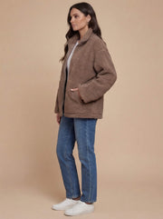 Kuschelige Damen-Teddyjacke mit Stehkragen