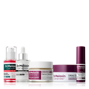 Mehrteiliges Hautpflege-Set mit Seren, Creme und Pflegebalsam in weißen und bordeauxfarbenen Behältern