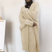 Lange Oversized-Strickjacke mit Zopfmuster