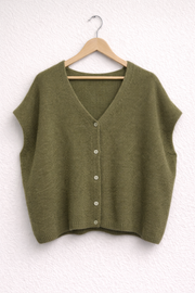Flauschiger Oversized-Pullunder mit Knöpfen