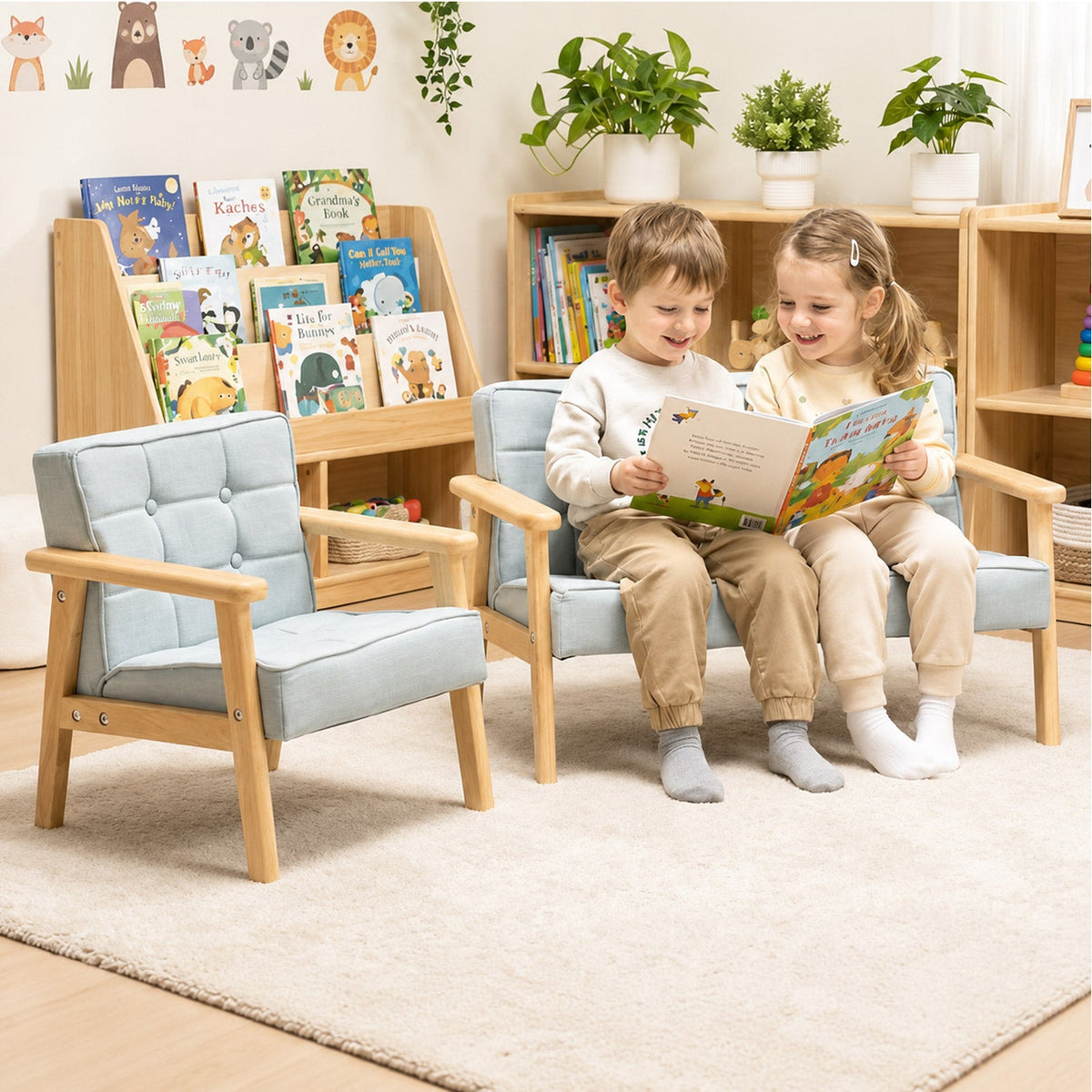 Gepolstertes Kindersofa mit Armlehnen aus Buchenholz