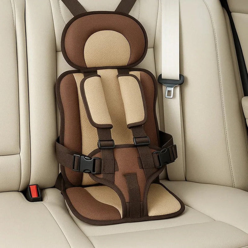 Faltbarer Kinderautositz mit Rückenlehne, Kopfstütze und integriertem Gurtsystem