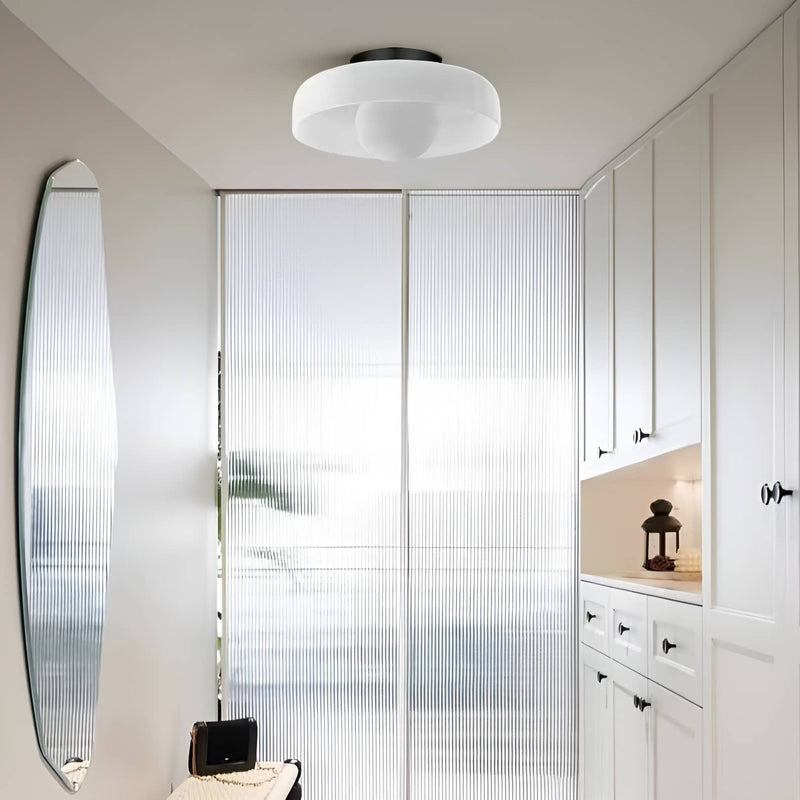 Deckenleuchte aus farbigem Glas
