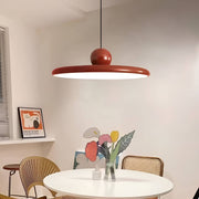 LED-Pendelleuchte in Scheibenform