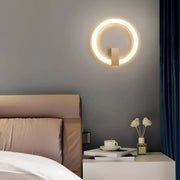 Minimalistische LED-Wandleuchte in Ringform