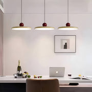 LED-Pendelleuchte in Scheibenform