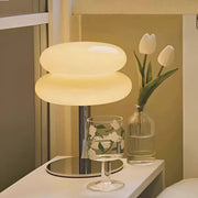 Tischlampe aus Glas mit zweiteiligem Schirm, Metallgestell und runder Basis