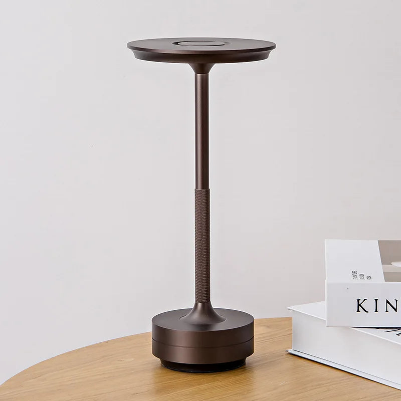 Kabellose Akku-Tischlampe aus Aluminium