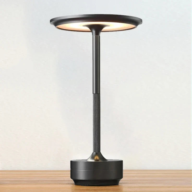 Kabellose Akku-Tischlampe aus Aluminium