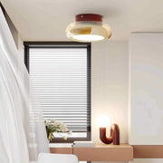 Kleine LED-Deckenleuchte im Bauhaus-Stil