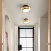 Kleine LED-Deckenleuchte im Bauhaus-Stil