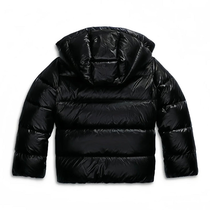 Warme Steppjacke mit Kapuze und leichtem Glanz