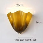 Retro-Wandleuchte aus farbigem Glas in Muschelform