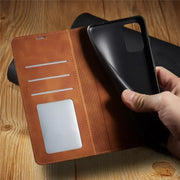 Magnetische Samsung-Handyhülle mit geschlossenem Klappcover und genähtem Rand