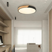 Runde LED-Deckenleuchte mit diffuser Lichtfläche und dekorativer Holzoptik