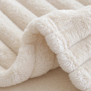 Snuglia  - Dicke Kuscheldecke Entspannen Auf Dem Sofa