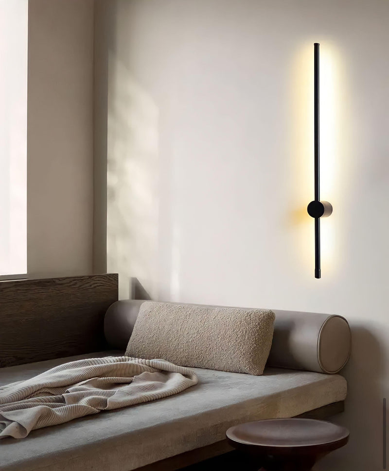 Lineare LED-Wandleuchte, um 360° drehbar