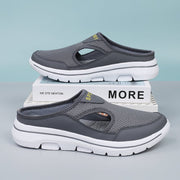 Unterstützende Slip-On-Schuhe mit seitlicher Aussparung und profilierter heller Sohle