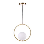 Pendelleuchte mit Metallring und Glaskugel