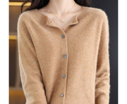 Feine Damen-Strickjacke mit Rundhalsausschnitt