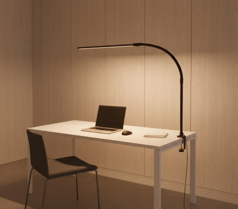 LED-Schreibtischlampe mit Schwanenhals und Tischklemme