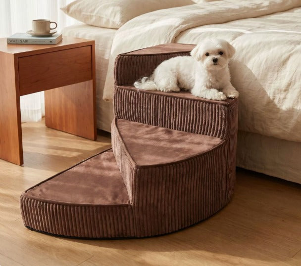 Gepolsterte Hundetreppe mit mehreren Stufen und gerippter Seitenverkleidung