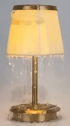 Kabellose Tischlampe mit Kristallbehang