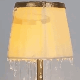 Kabellose Tischlampe mit Kristallbehang