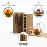Set mit 18 kugelförmigen Teeblüten in einer braunen Geschenkverpackung