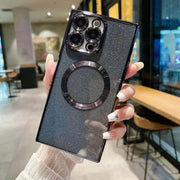 iPhone-Hülle mit strukturierter Rückseite, Magnetring und ausgespartem Kamerabereich
