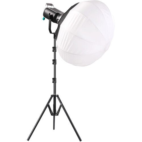 Schwarze LED-Videoleuchte mit Stativ und weißer Laternen-Softbox
